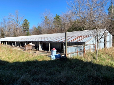 Price Reduced! 27,780 Sq Ft. Livestock Barns - image 27