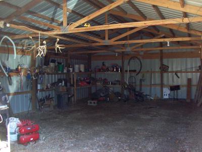 Country Home with an Artesian Well - image 18