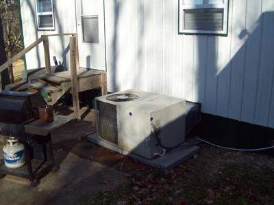 Country Home with an Artesian Well - image 28