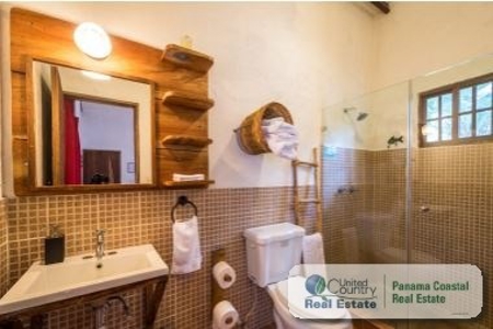 Istmo’S Bungalows For Rent In Playa Grande San Carlos - image 11