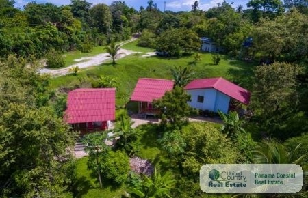 Istmo’S Bungalows For Rent In Playa Grande San Carlos - image 2