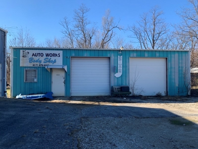 Commercial Opportunity in El Dorado Springs Missouri - image 1