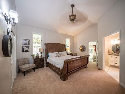 Beautiful Contemporary Home for Sale in Castlewood VA - image 6