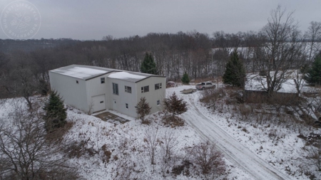 Whitetail Wonderland For Sale in Southwestern Wisconsin - image 9