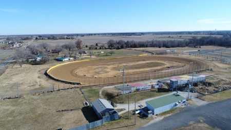 Income Producing Race Track on 21 Acres in Nevada, MO - image 6