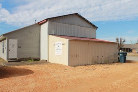 Business and Commercial Building for Sale in Hohenwald, TN - image 5