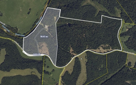 Land for sale in TN with Creek, Septic and RV Camper - image 16