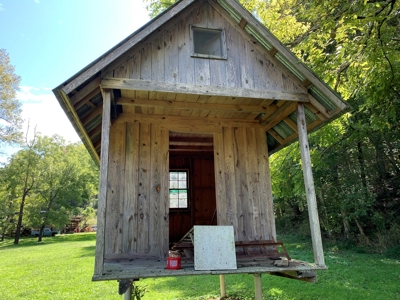 Land for sale in TN with Creek, Septic and RV Camper - image 5