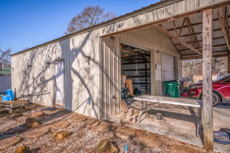 Real Estate Auction of Country Home on Lake Murvaul - image 13