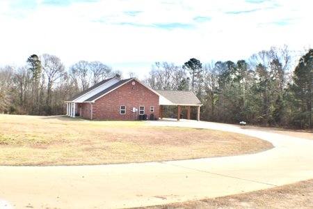 East Texas Country Home with acreage in Cass County, Texas - image 3