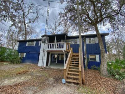 Suwannee River Waterfront! - image 1