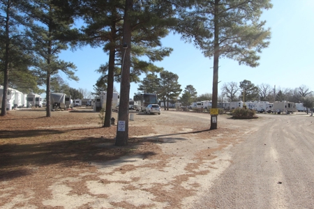 RV Park Investment Business For Sale Located In Paris Texas - image 24