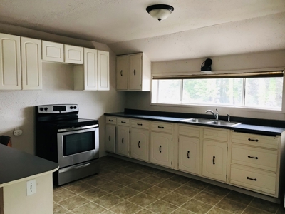 Duplex for Sale in Gold Beach, OR - image 4