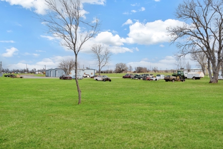 Commercial Property On Land Outside City Limits - image 11