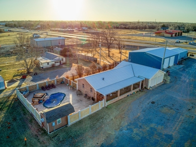Commercial Buildings and Land For Sale in Beckham County, OK - image 4