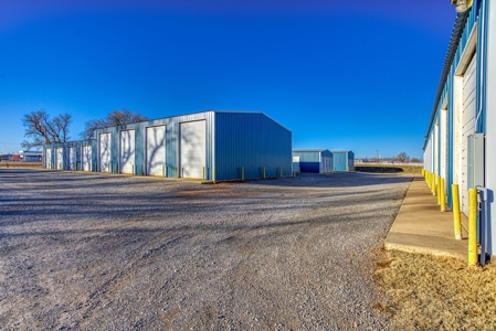 Commercial Buildings and Land For Sale in Beckham County, OK - image 24