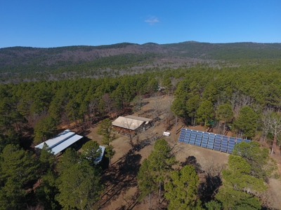 Winding Stair Mountain Off-Grid Cabin in National Forest - image 1