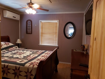 Winding Stair Mountain Off-Grid Cabin in National Forest - image 13