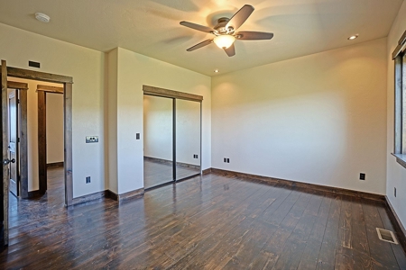 Ridgway Ouray CO Mountain View Home Garage Acreage For Sale - image 18