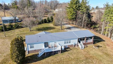 Home with Land for Sale in Floyd VA! - image 6