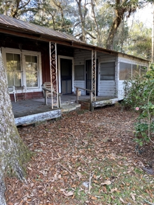 Rare Jewel: Historic Florida Cracker Home - image 1