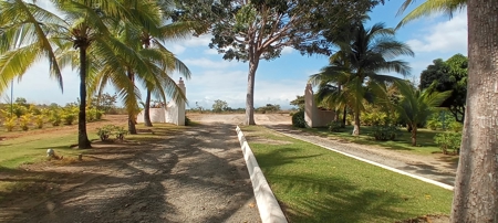 Beach Lot For Sale In Playa Chumico Close To Coronado - image 1