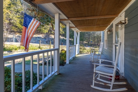 Hunting Riverfront Farm For Sale in Belvidere Tennessee - image 4