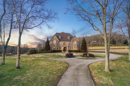 Country Estate Home For Sale In Franklin, TN - image 4