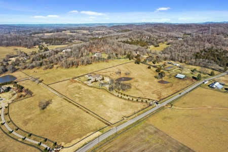 Country Estate Home For Sale In Franklin, TN - image 34