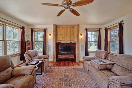 Solar Ranch Ridgway Colorado Mountain View Custom Home - image 11