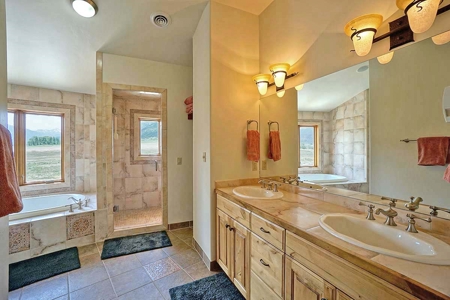Solar Ranch Ridgway Colorado Mountain View Custom Home - image 13