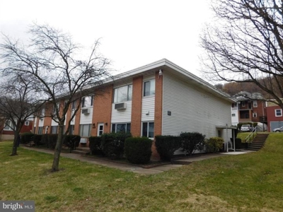 Apartment Building, Cumberland MD - image 8
