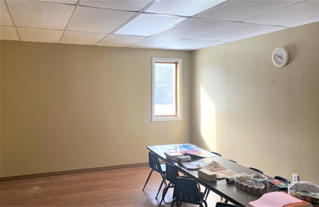 Bed & Breakfast, Lodge or Hotel Potential - image 11