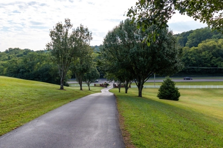 Tennessee Estate with Farm Land & Guest House for Sale - image 5