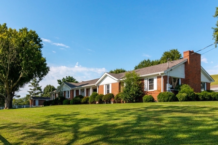 Tennessee Estate with Farm Land & Guest House for Sale - image 24