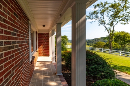 Tennessee Estate with Farm Land & Guest House for Sale - image 29