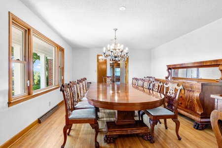 Tennessee Estate with Farm Land & Guest House for Sale - image 31