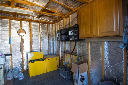 Off Grid Doesn't Get Easier Than This ! - image 32
