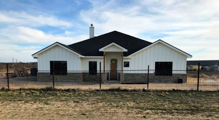 New beautiful home outside city limits in San Angelo, TX - image 1