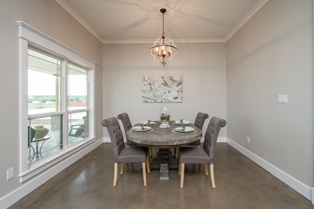 New beautiful home outside city limits in San Angelo, TX - image 32