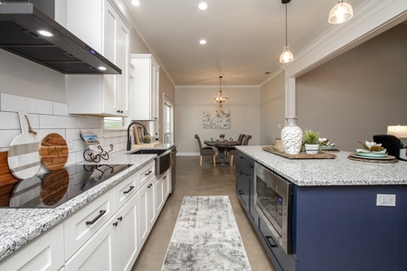 New beautiful home outside city limits in San Angelo, TX - image 41