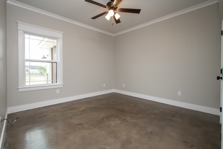 New beautiful home outside city limits in San Angelo, TX - image 15