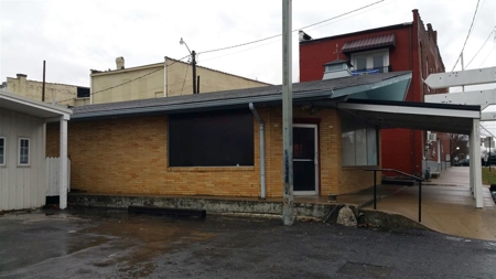 Commercial building for sale in downtown Franklin, Ky. - image 1