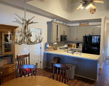 Private Hunting Retreat Minutes From Montgomery - image 11