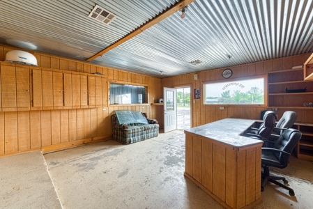Commercial Property For Sale Beckham Co - image 9