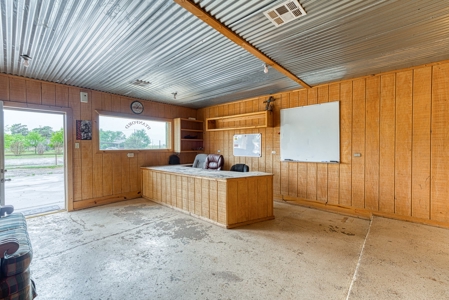 Commercial Property For Sale Beckham Co - image 10