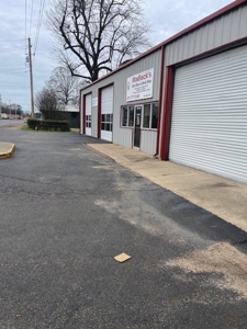 Profitable Auto Glass & Body shop for sale in Hope, AR - image 12