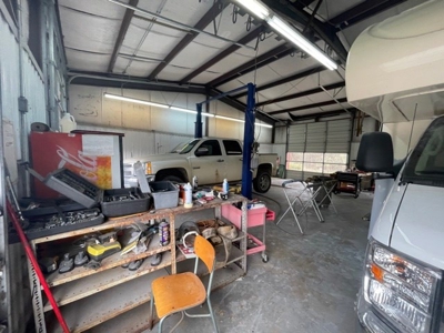Profitable Auto Glass & Body shop for sale in Hope, AR - image 9