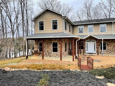 Lakefront Estate On Kerr Lake, VA - image 44