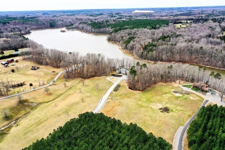 Lakefront Estate On Kerr Lake, VA - image 5